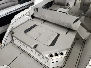 Thumbnail von Four Winns H9 OB