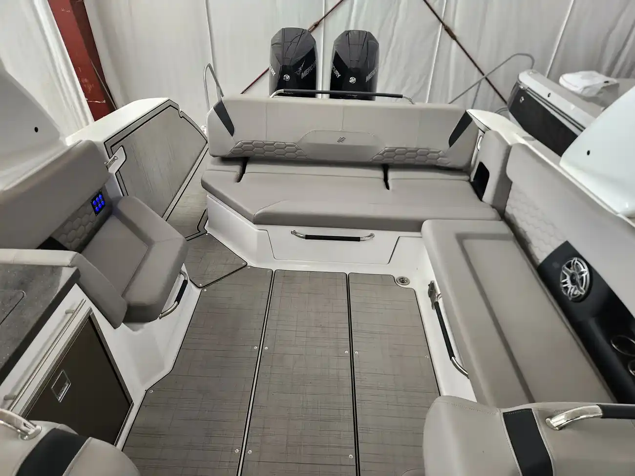 Thumbnail von Four Winns H9 OB