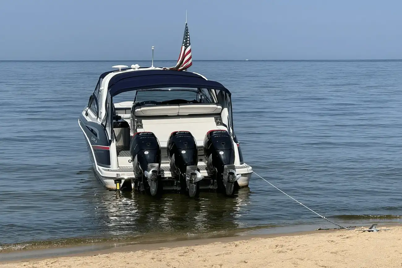 Thumbnail von Formula 350 Crossover Bowrider