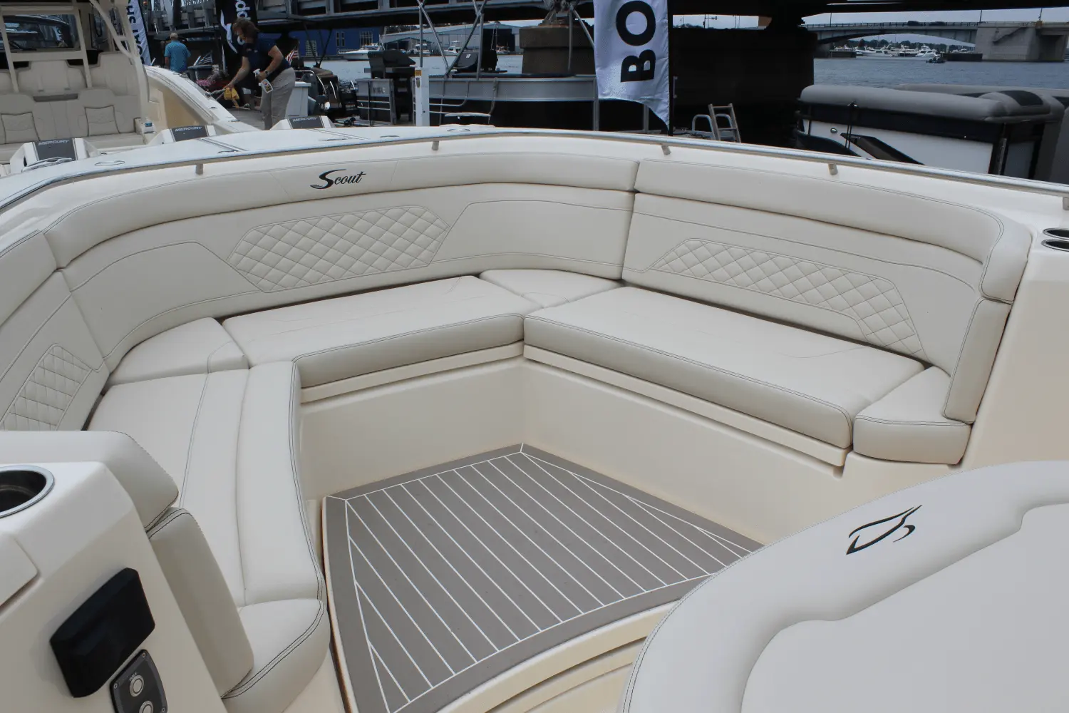 Thumbnail von Scout 330 LXF