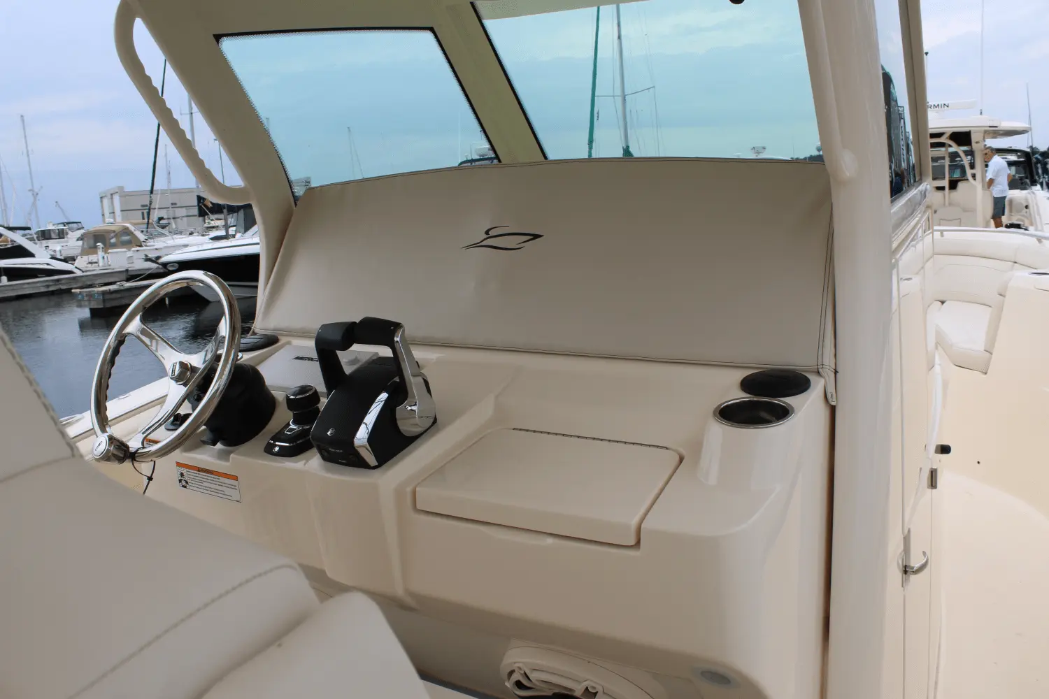 Thumbnail von Scout 330 LXF