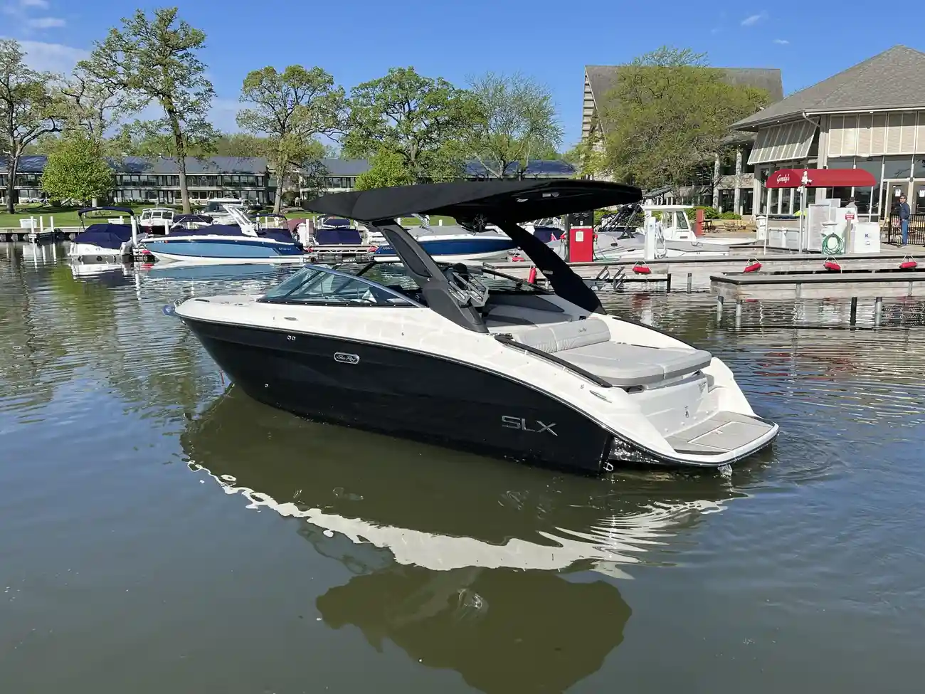 Sea Ray 260 SLX-OB