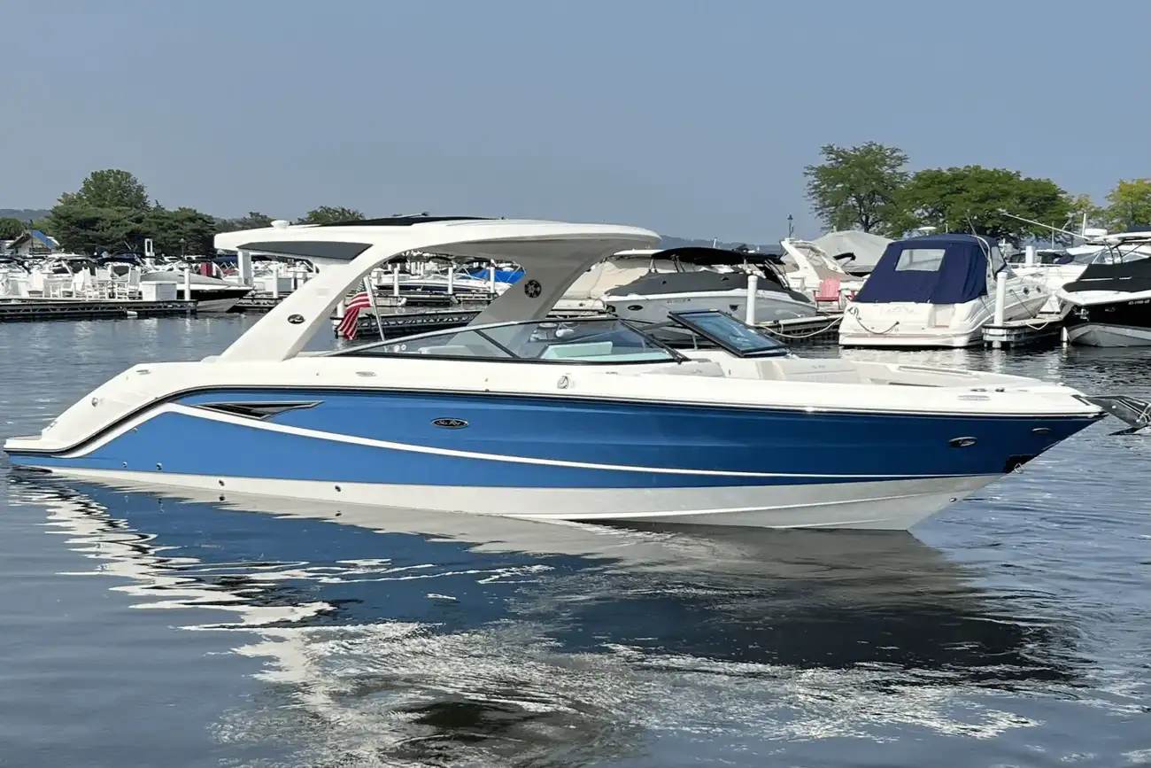 Sea Ray SLX 310