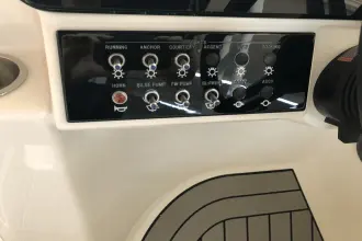 Thumbnail von Sea Ray SDX 250