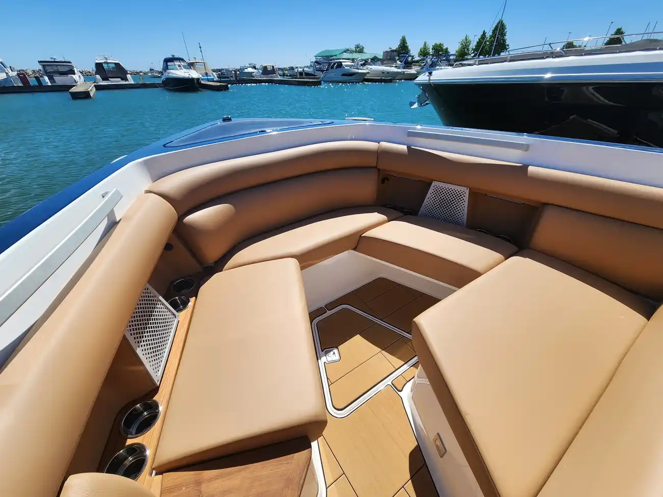 Thumbnail von Aviara 32