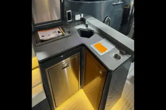 Thumbnail von Cruisers Yachts 38 GLS