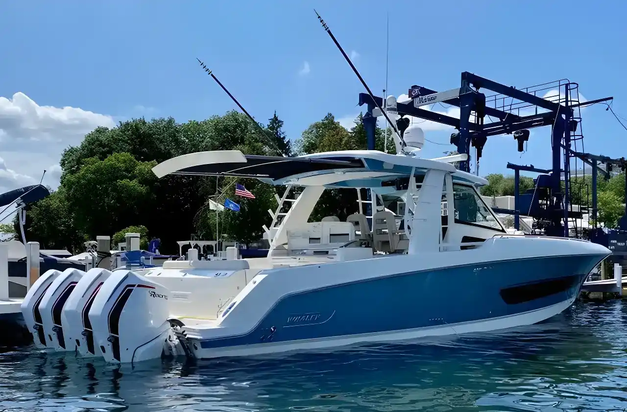 Thumbnail von Boston Whaler 420 Outrage
