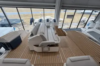 Thumbnail von Tiara Yachts 2870