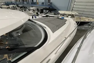 Thumbnail von Tiara Yachts 2870