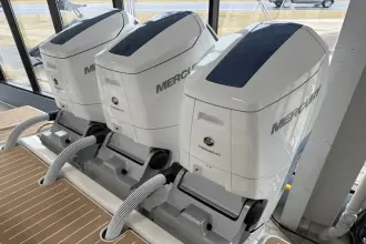 Thumbnail von Tiara Yachts 2870