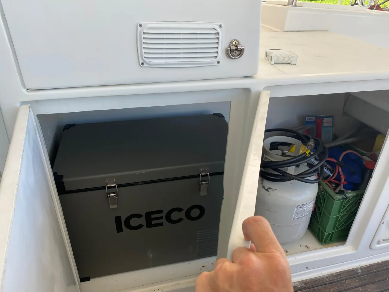 Thumbnail von Lagoon 420 HH Sound Waves