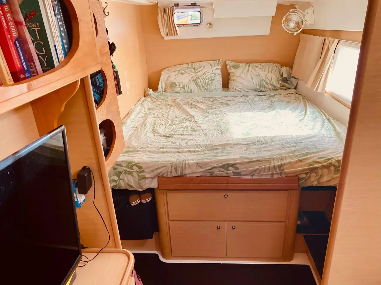 Thumbnail von Lagoon 420 HH Sound Waves