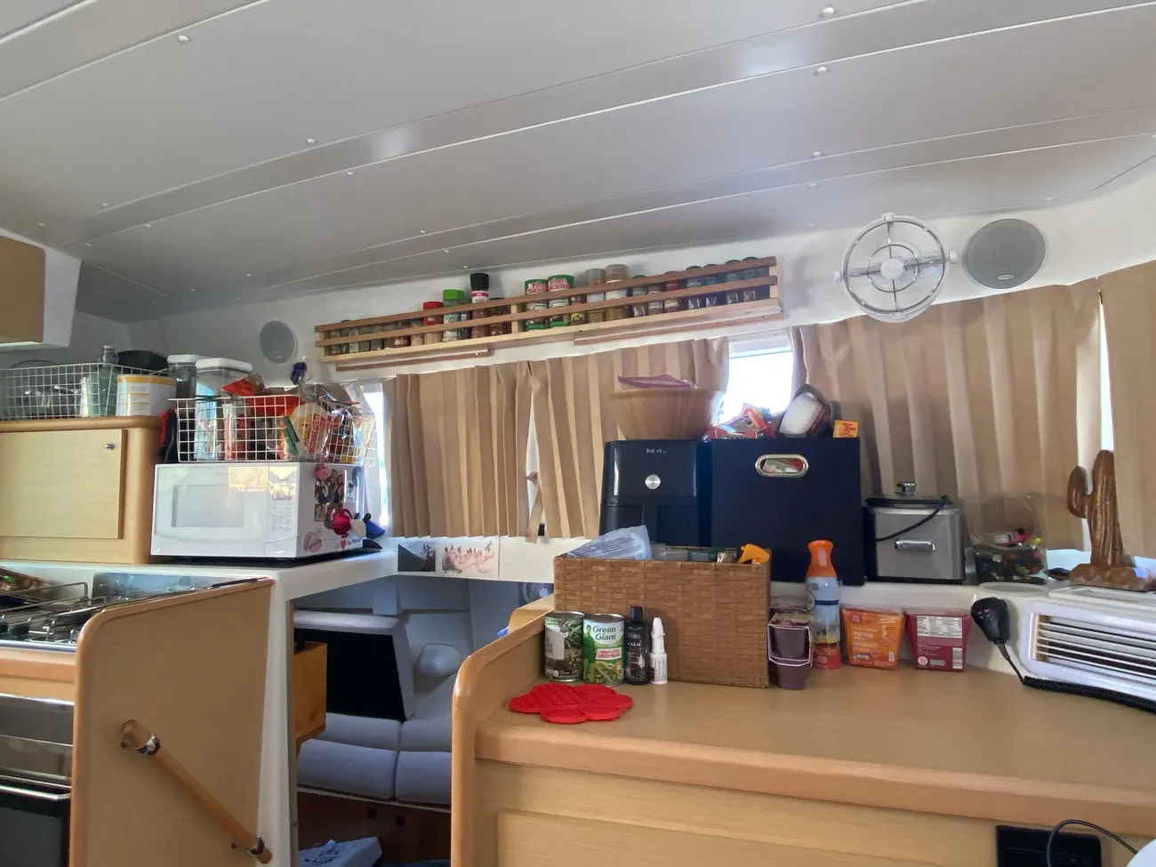 Thumbnail von Lagoon 420 HH Sound Waves