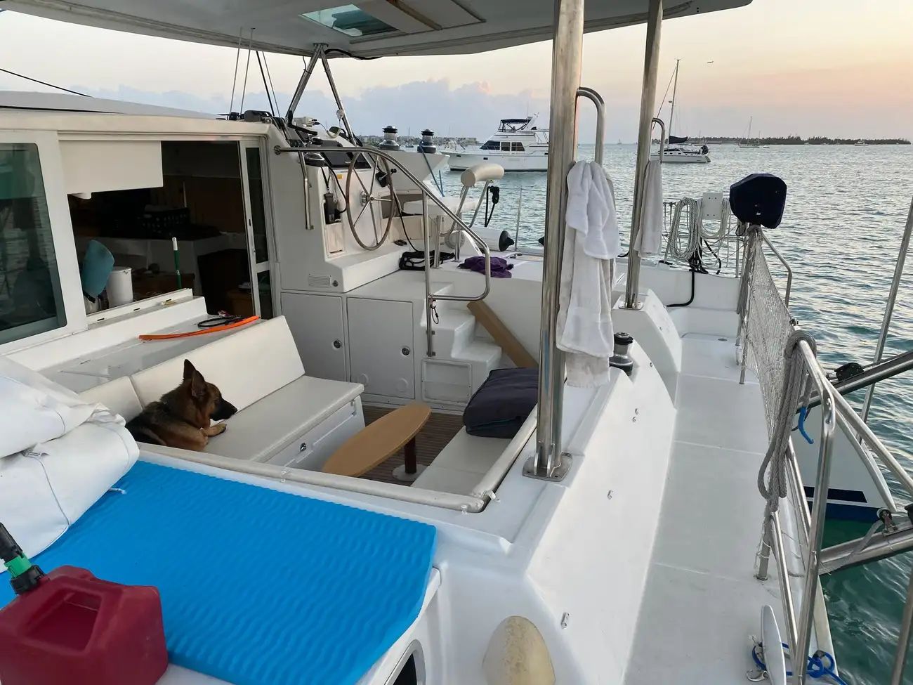 Thumbnail von Lagoon 420 HH Sound Waves