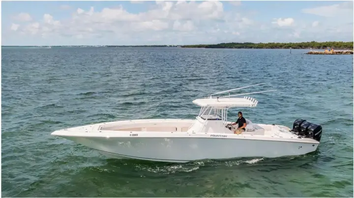 Fountain 38 Sportfish Cruiser