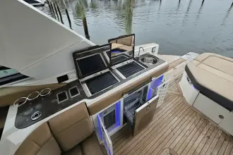 Thumbnail von Sea Ray SLX 400