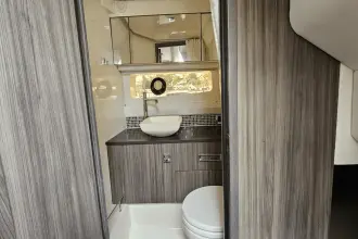 Thumbnail von Sea Ray SLX 400