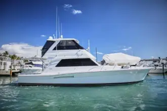 Thumbnail von Riviera 48