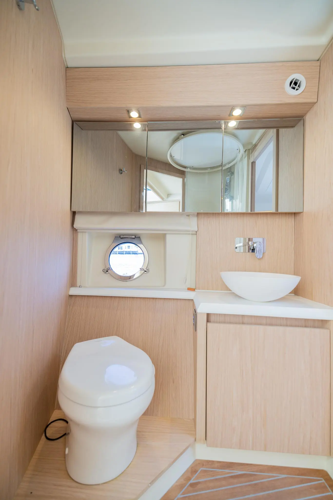 Thumbnail von Beneteau Monte Carlo 5