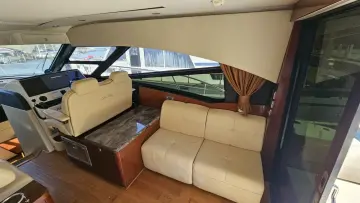 Thumbnail von Sea Ray 47 právě dorazil
