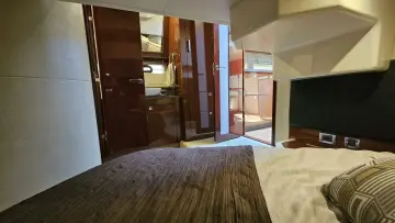 Thumbnail von Sea Ray 47 právě dorazil