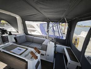 Thumbnail von Beneteau OCEANIS 35.1