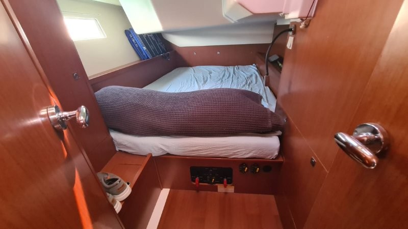 Thumbnail von Bénéteau Oceanis 41