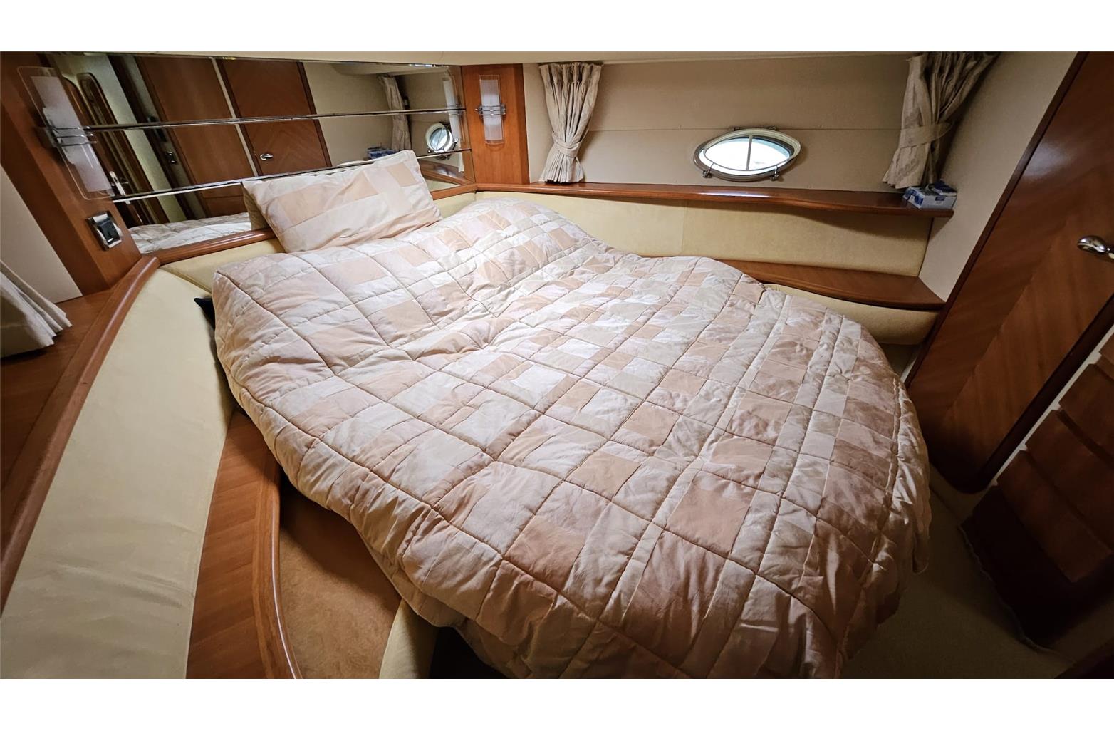 Thumbnail von Azimut 46