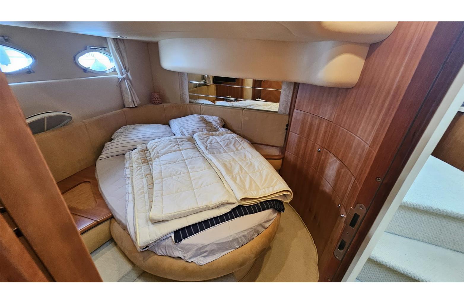 Thumbnail von Azimut 46