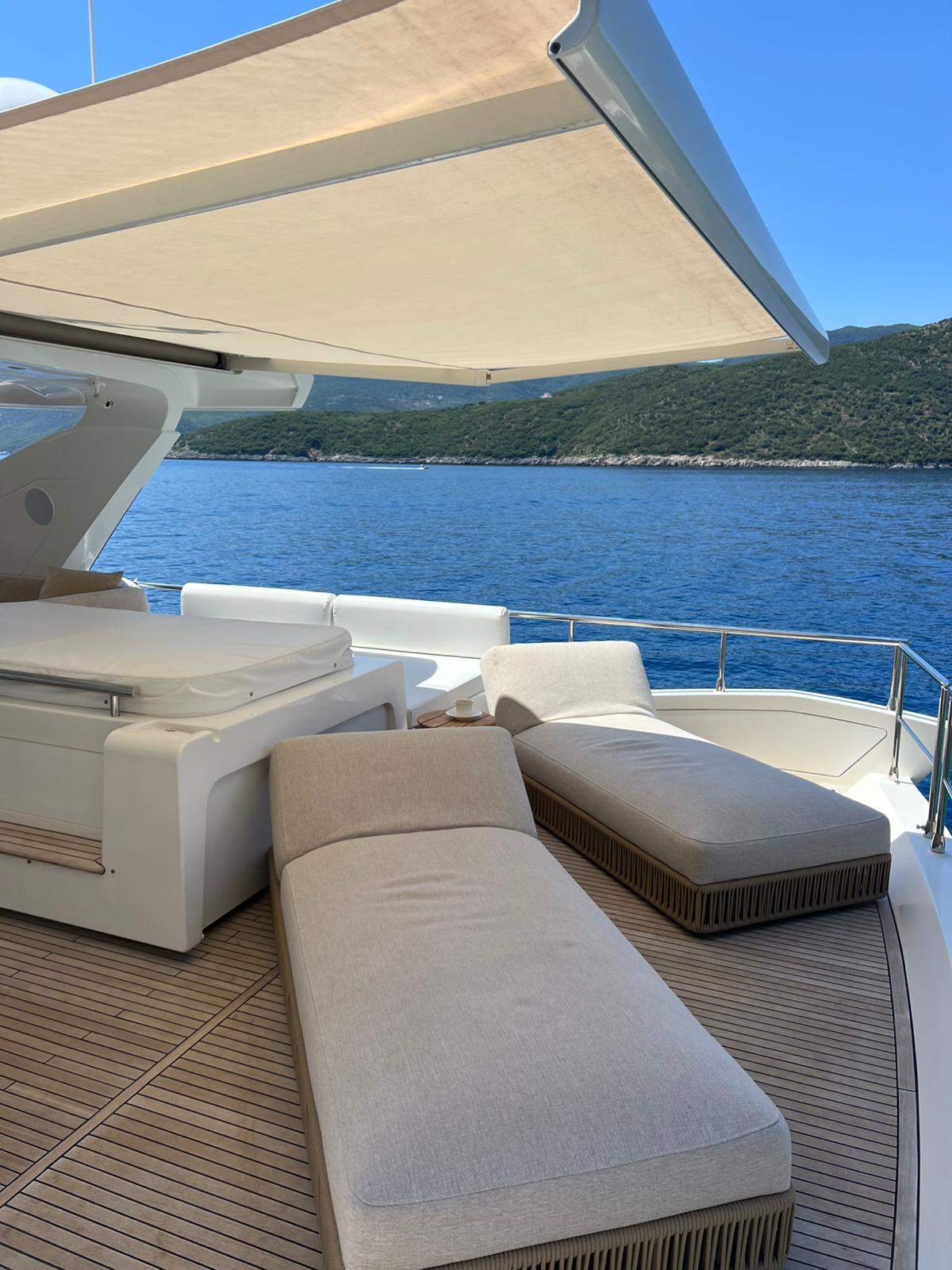 Thumbnail von Azimut 80