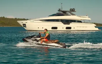 Thumbnail von Ferretti Yachts 95 DAMARI