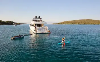 Thumbnail von Ferretti Yachts 95 DAMARI