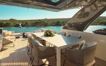 Thumbnail von Ferretti Yachts 95 DAMARI