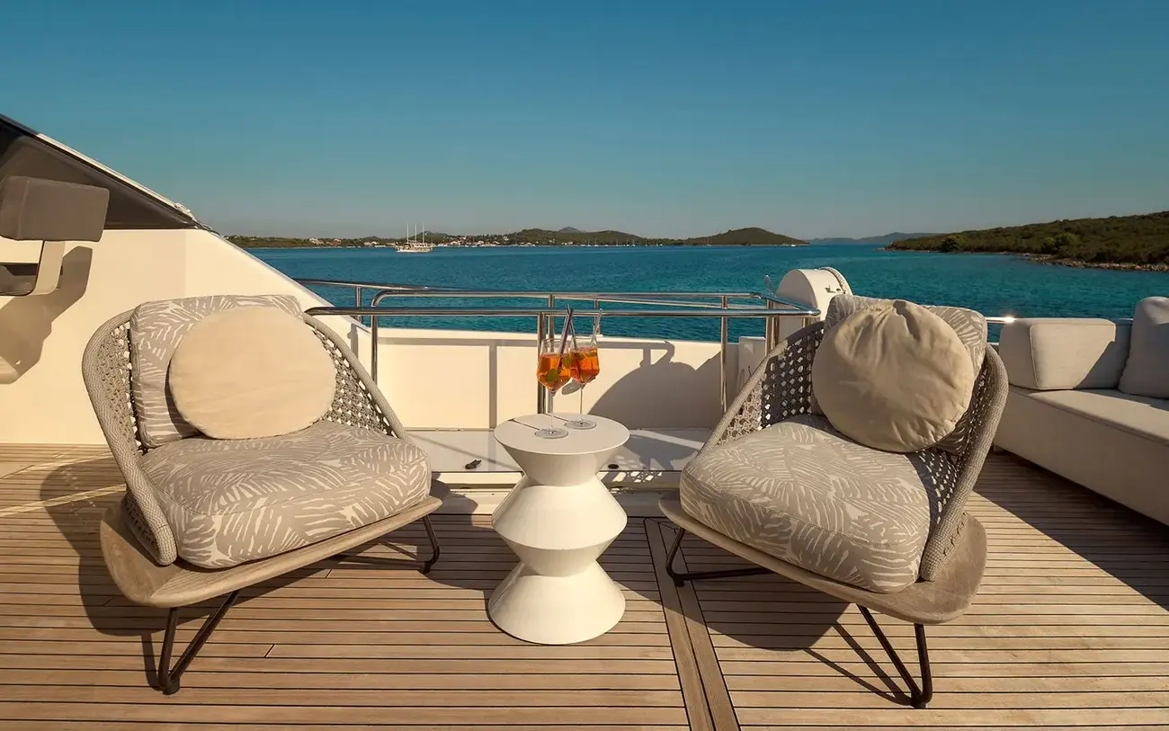 Thumbnail von Ferretti Yachts 95 DAMARI