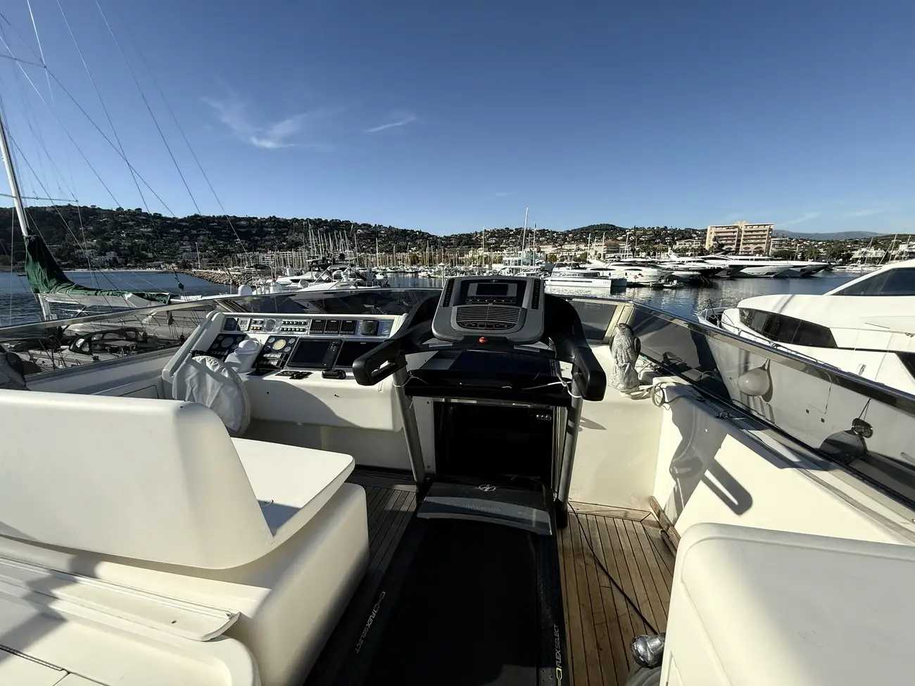 Thumbnail von Falcon 86 FALCON 86