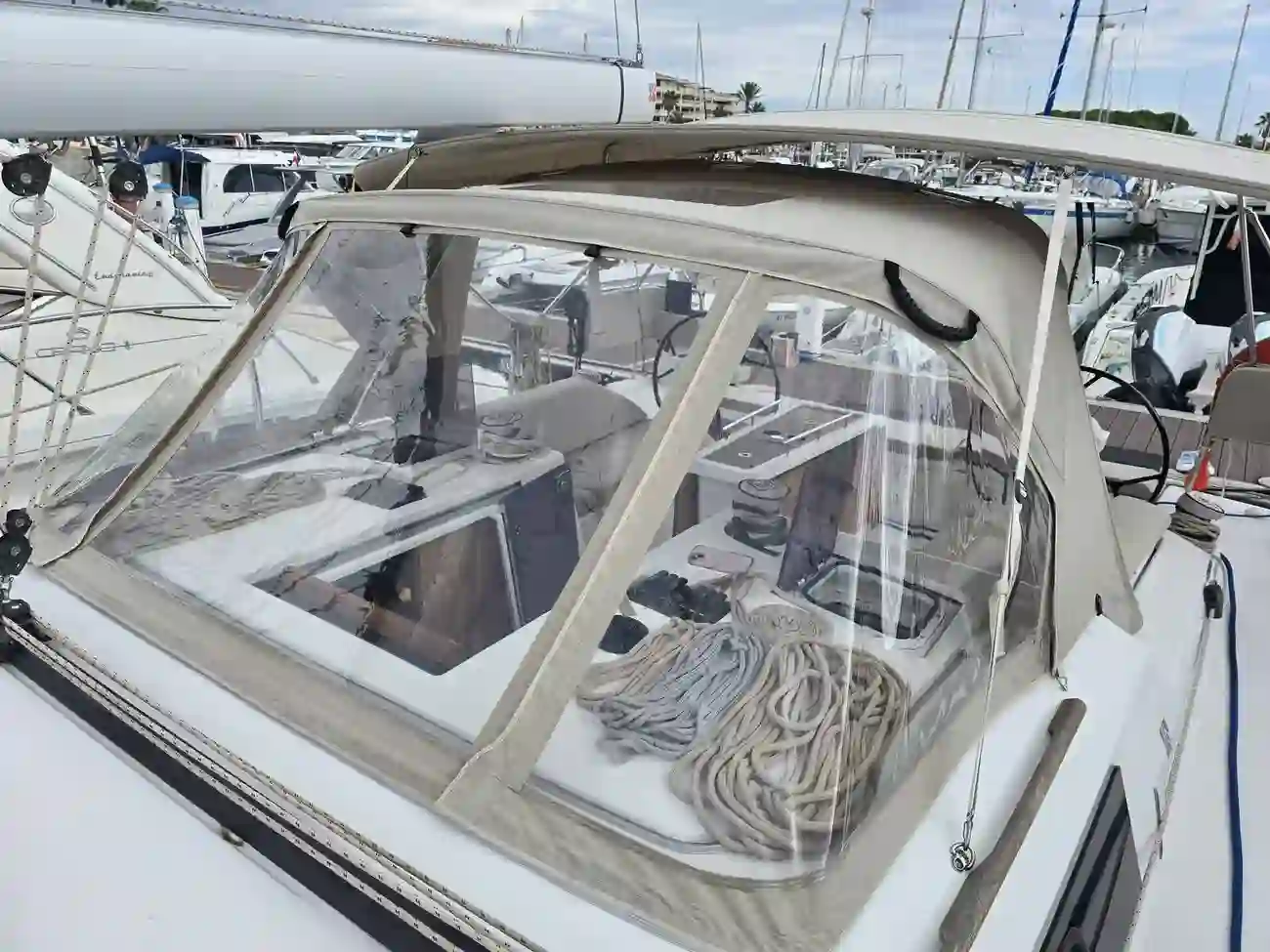 Thumbnail von Dufour 390 Grand Large