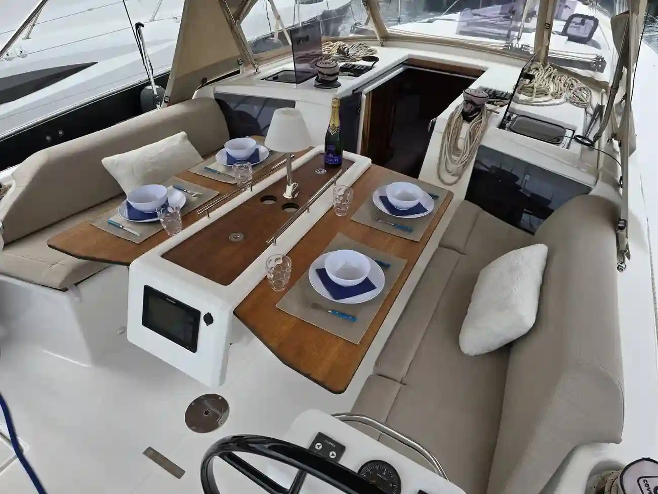 Thumbnail von Dufour 390 Grand Large