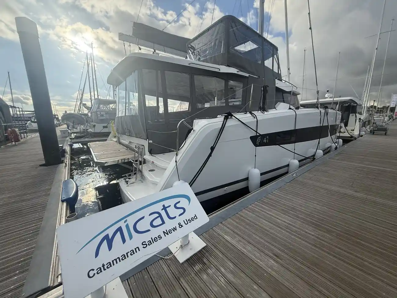 Thumbnail von Fountaine Pajot FP41