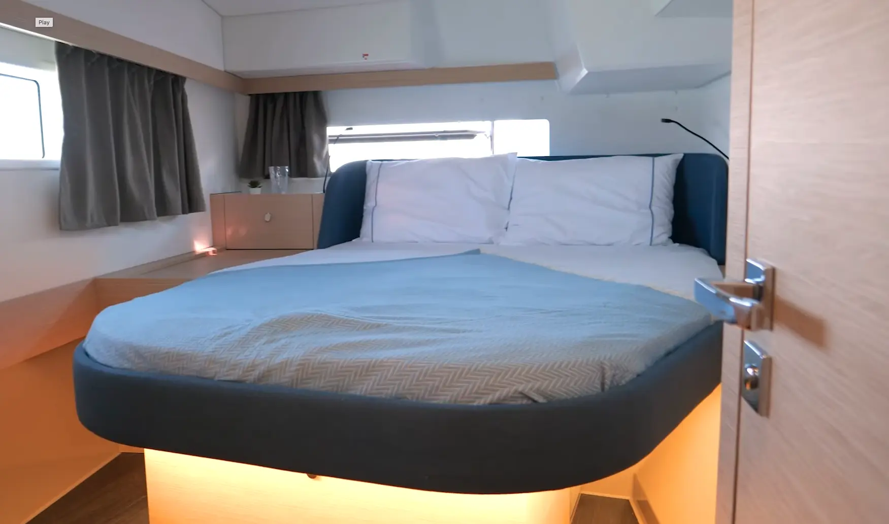 Thumbnail von Fountaine Pajot FP41