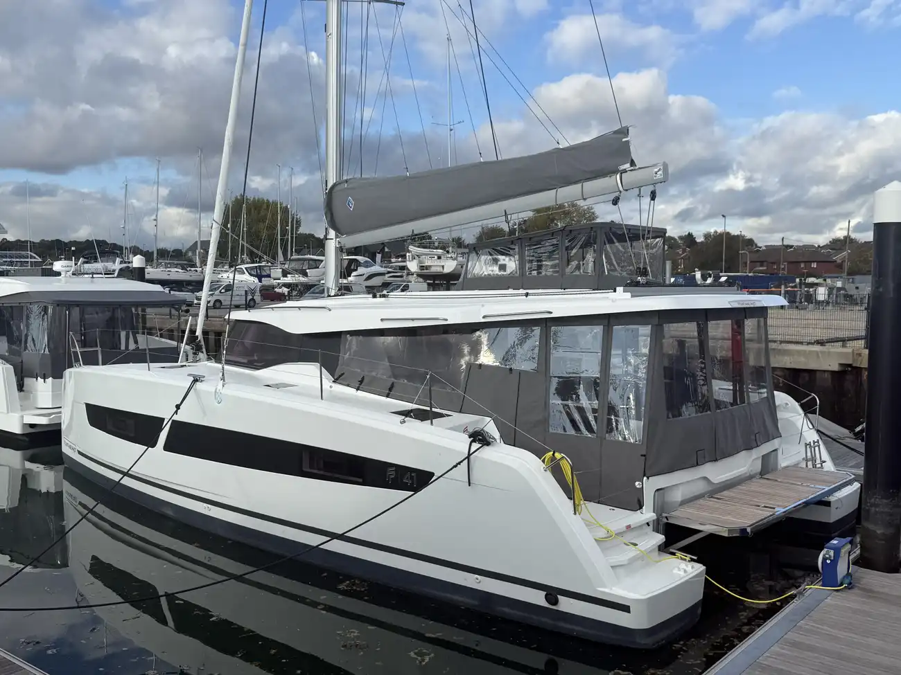 Thumbnail von Fountaine Pajot FP41