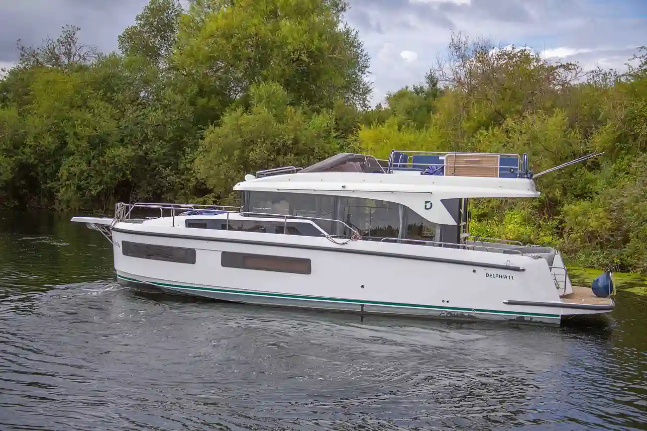 Delphia 11 Flylounge Mardis Gras (retained by vendor)