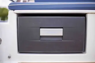 Thumbnail von Delphia 11 Flylounge Mardis Gras (retained by vendor)