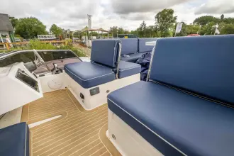 Thumbnail von Delphia 11 Flylounge Mardis Gras (retained by vendor)