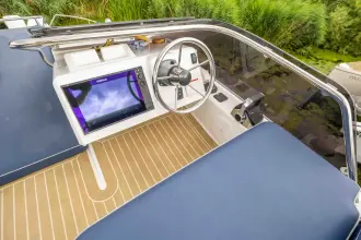 Thumbnail von Delphia 11 Flylounge Mardis Gras (retained by vendor)