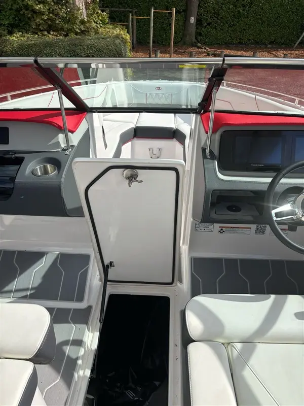 Thumbnail von Regal LS4 Surf