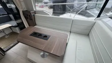 Thumbnail von Sealine C330 Lelia