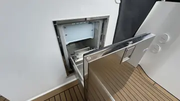 Thumbnail von Sealine C330 Lelia