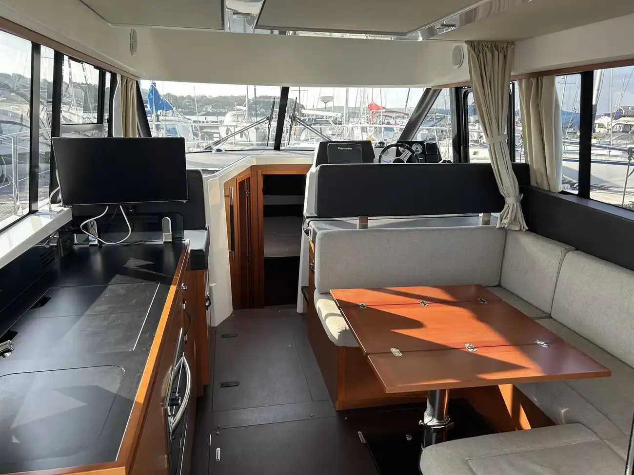 Thumbnail von Jeanneau Velasco 37F