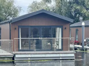 Thumbnail von Prestige Floating Home Floating Home at Priory Marina