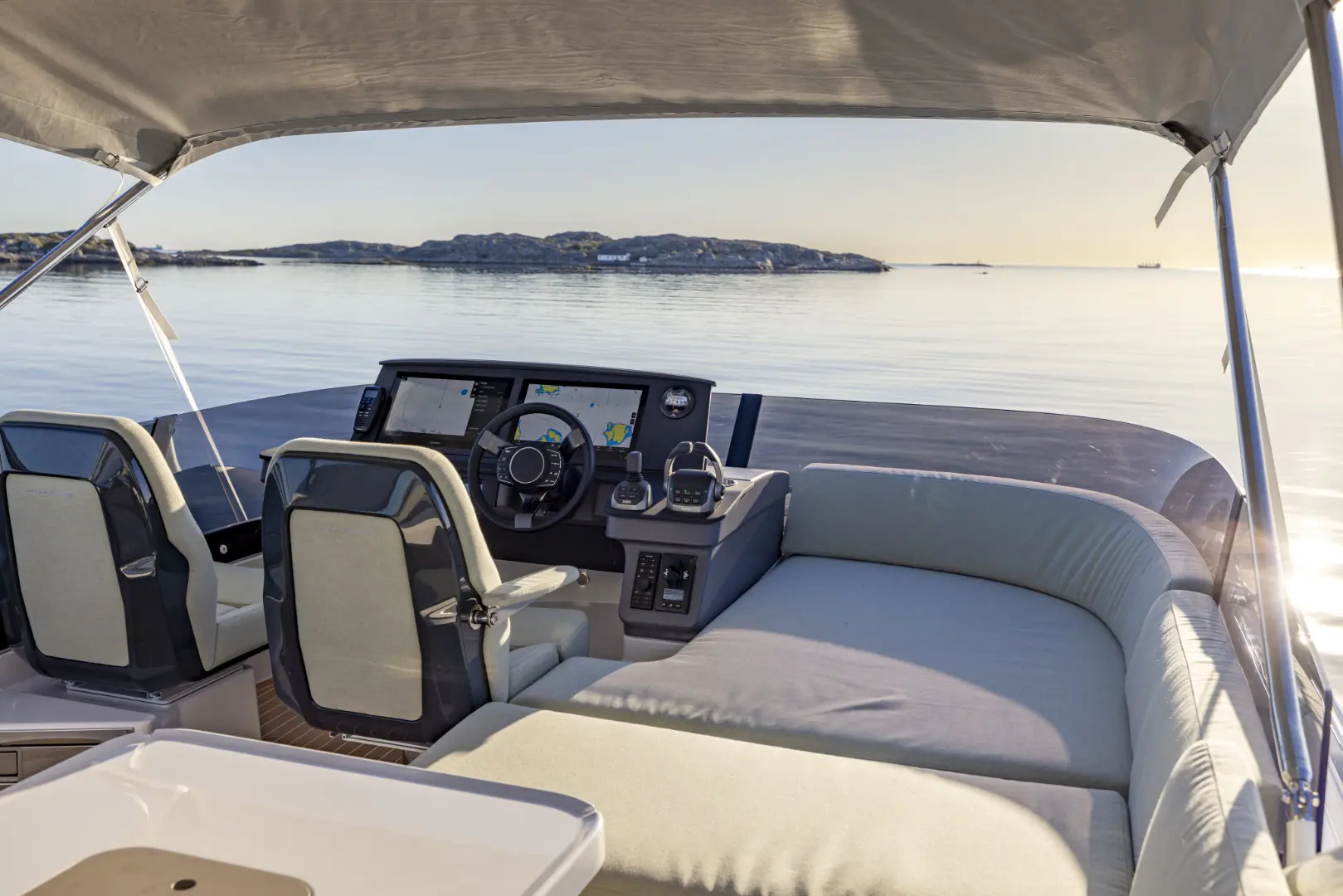 Thumbnail von Nimbus 495 Flybridge